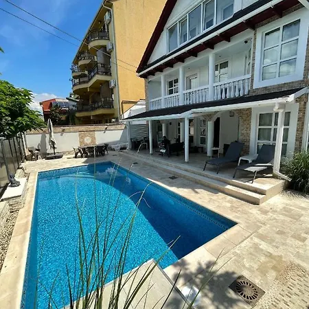 Villa Ana *